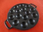 Poffertjespan gietijzer 24 cm Inductie., Gebruikt, Ophalen of Verzenden, Koekenpan of Braadpan, Gietijzer