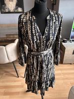 K Design super mooi jurkje mt M ZGAN, Kleding | Dames, K Design, Ophalen of Verzenden, Zo goed als nieuw, Maat 38/40 (M)