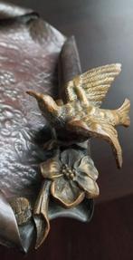 Antiek bonbon schaaltje met brons beelden kolibrie en bijtje, Antiek en Kunst, Brons, Ophalen