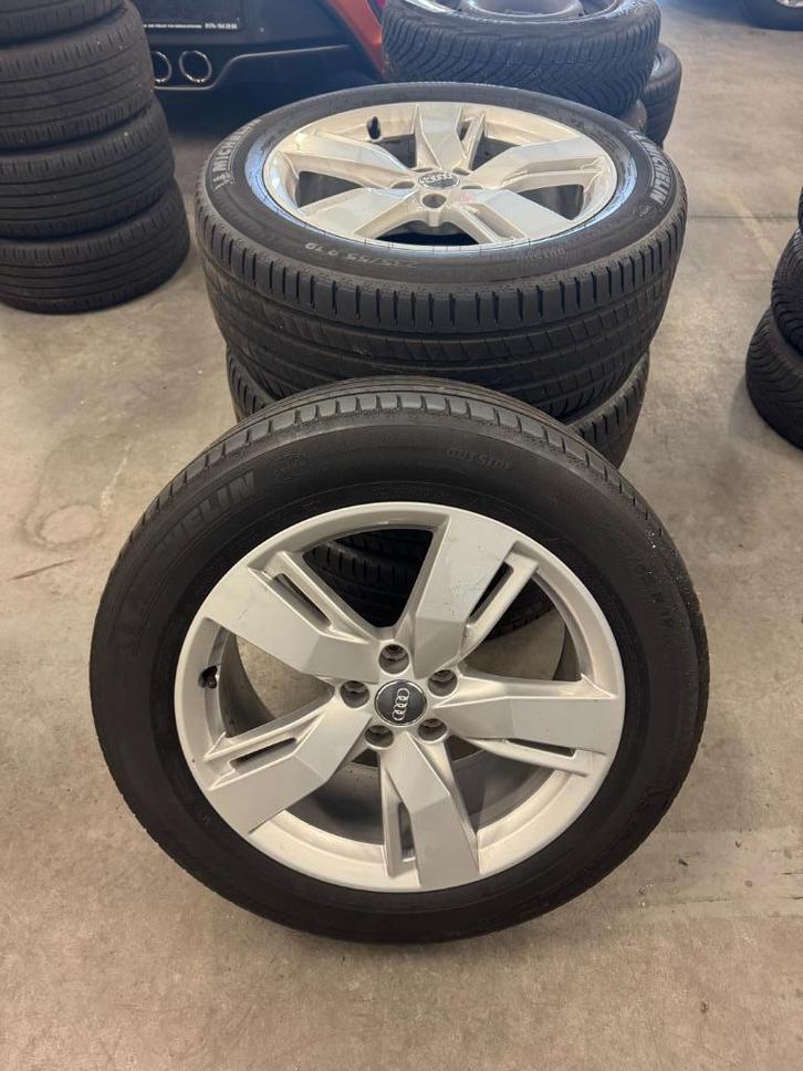 Audi Q5 set wielen met zomerbanden 19inch 5x112, Auto-onderdelen, Banden en Velgen, Band(en), Zomerbanden, 19 inch, 235 mm, Ophalen