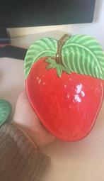 Aardbei schaaltje Japan, Antiek en Kunst, Ophalen of Verzenden