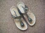 bruine teenslippers maat 41, Kleding | Dames, Schoenen, Bruin, Gedragen, Ophalen, Slippers