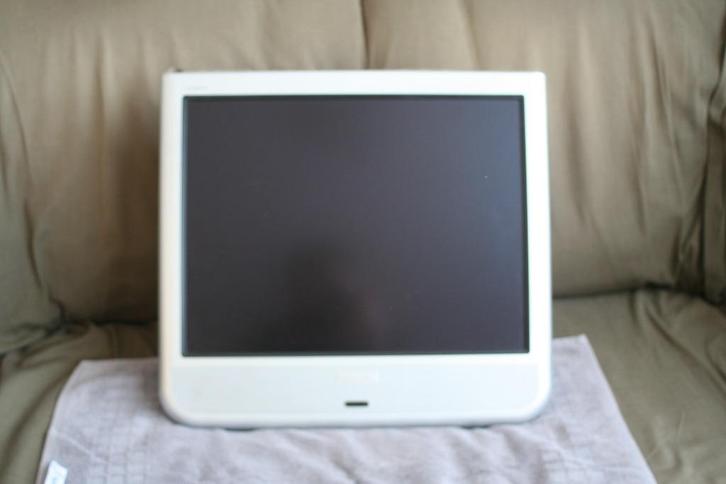 Philips kleuren tv met ingebouwde radio en afstandsbediening, Audio, Tv en Foto, Vintage Televisies, Niet werkend, 40 tot 60 cm