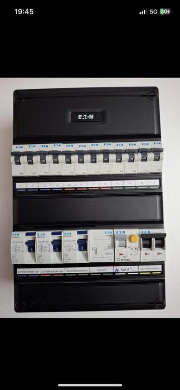 Complete Eaton groepenkast. beschikbaar voor biedingen