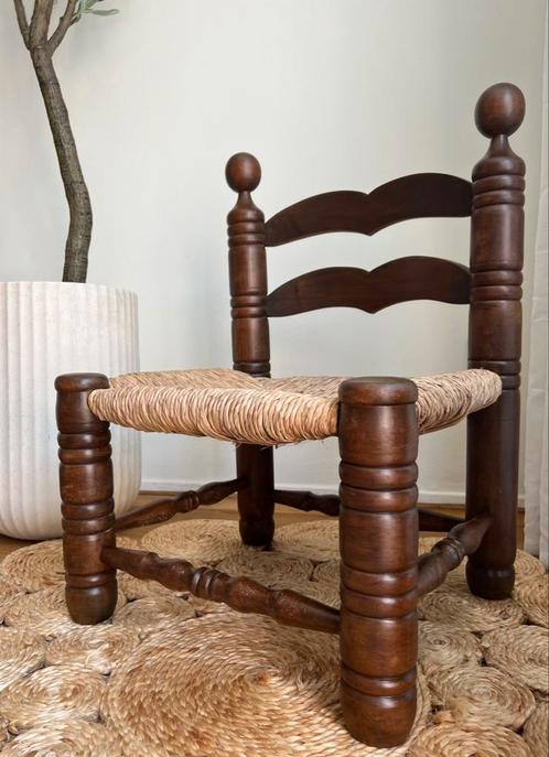 Vintage houten bijzetstoel of kinderstoel – Japandi stijl |, Antiek en Kunst, Antiek | Meubels | Stoelen en Banken, Ophalen