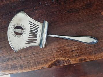 Vintage Zwaar Verzilverde Asperge Schep. beschikbaar voor biedingen