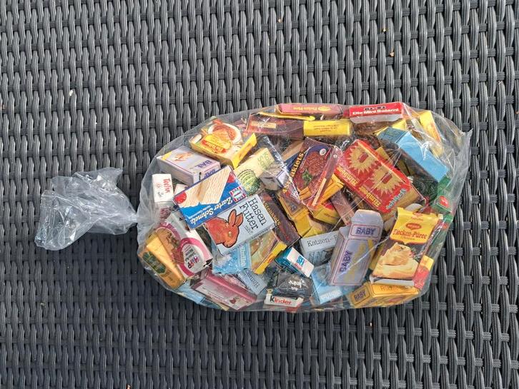 Keukenspeelgoed mini verpakkingen levensmiddelen, Kinderen en Baby's, Speelgoed | Speelkeukens, Zo goed als nieuw, Kunststof, Ophalen of Verzenden