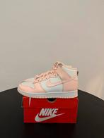 Nike Dunk High Crimson Tint 40, Kleding | Dames, Schoenen, Nike, Nieuw, Ophalen of Verzenden, Sneakers of Gympen