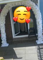Witte bloemenboog te koop, Klinkers, Ophalen of Verzenden, Zo goed als nieuw, 10 m² of meer