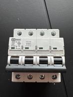 Emat EMK16-63 C32 Automaat, Ophalen of Verzenden, Gebruikt, Schakelaar