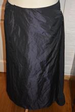 Josephine&Co, mooie sierlijk overslag rok, zwart/paars mt 40, Kleding | Dames, Rokken, Maat 38/40 (M), Josephine & Co, Paars, Ophalen of Verzenden