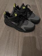 Nike Sneakers - Maat 38, Kleding | Dames, Ophalen of Verzenden, Zo goed als nieuw, Zwart, Sneakers of Gympen