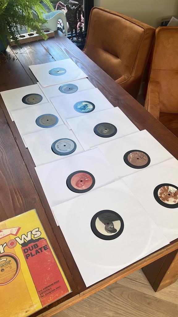 11x Rhytm & Sound Burial Mix 1st pressing, Cd's en Dvd's, Vinyl Singles, Zo goed als nieuw, Single, Wereldmuziek, 10 inch, Ophalen of Verzenden