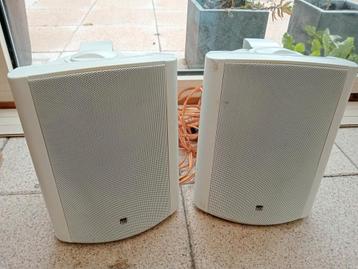 Mooie set speakers binnen/buiten  beschikbaar voor biedingen