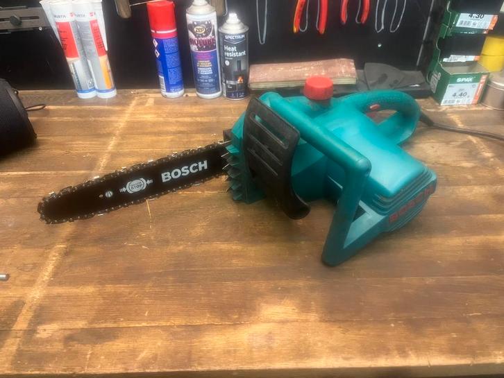 Bosch AKE 30 S kettingzaag, Tuin en Terras, Heggenscharen, Zo goed als nieuw, Elektrisch, Ophalen
