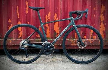 Giant TCR advanced 1 2025 maat S 105 DI2 beschikbaar voor biedingen