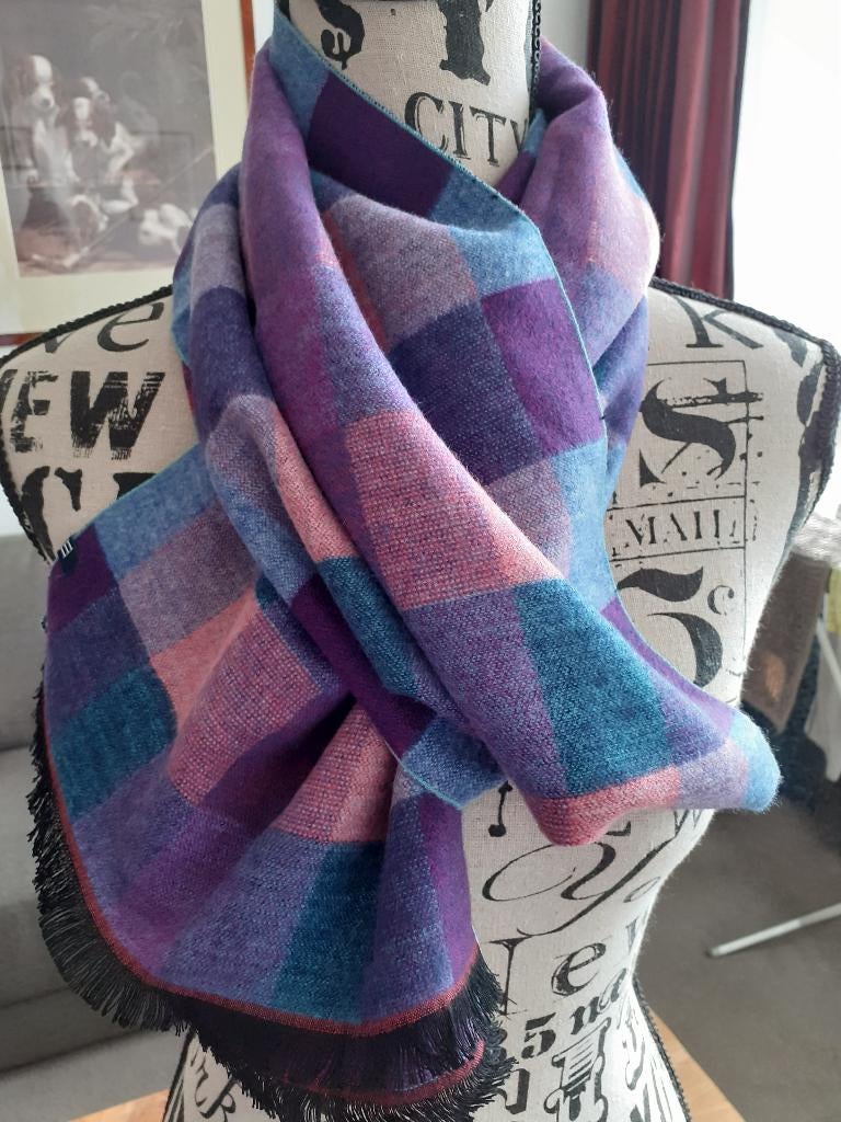 mooie shawl   ophalen thuis!!!!, Ophalen, Tresanti, Maat 42/44 (L), Zo goed als nieuw