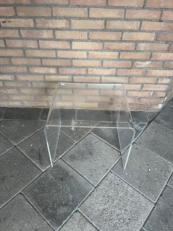 Plexiglas Bijzettafel - tafel vintage retro  beschikbaar voor biedingen