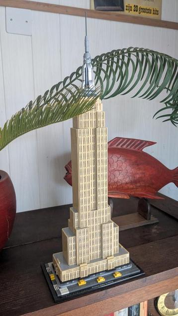 lego 21046 Empire State Building  beschikbaar voor biedingen