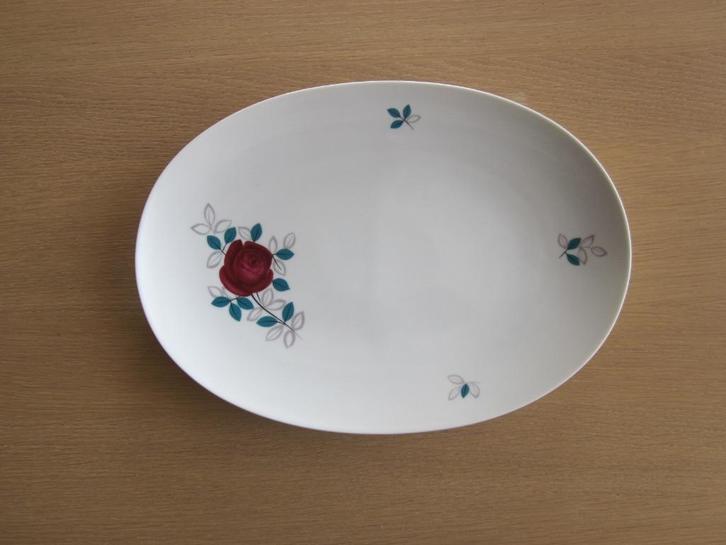 Thomas 1 porseleinen platte serveerschaal D33cm bij 24cm, Huis en Inrichting, Keuken | Servies, Zo goed als nieuw, Schaal of Schalen