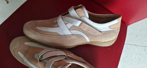 Nieuwe Durea dames sneakers schoenen maat 42. 8, Kleding | Dames, Schoenen, Nieuw, Overige typen, Overige kleuren, Ophalen of Verzenden