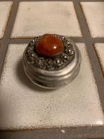 Zilveren pillendoosje met carneool, Verzenden, Zilver