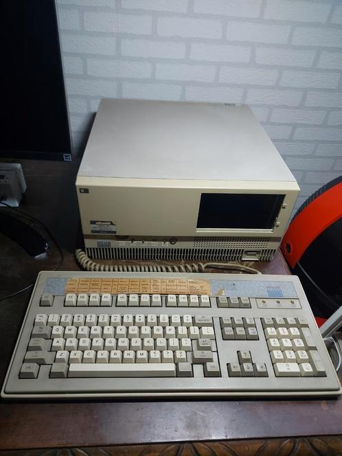 Olivetti M28 PC met org. toetsenbord - PC defect, Computers en Software, Vintage Computers, Ophalen of Verzenden