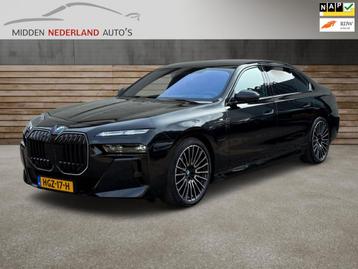BMW 7-serie 750e xDrive * SKY LOUNGE * ICONIC GLOW * BOWERS& beschikbaar voor biedingen