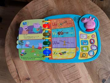 Alfabet Boek: Peppa Pig met licht en geluid! beschikbaar voor biedingen