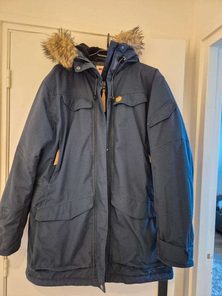 Fjällräven Nuuk Parka xl - Weinig Gedragen, Kleding | Dames, Jassen | Winter, Zo goed als nieuw, Maat 42/44 (L), Blauw, Ophalen of Verzenden