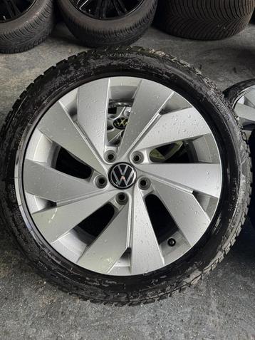 ✅ Originele 17 inch VW GOLF GTI GTE velgen winterbanden ❄️ beschikbaar voor biedingen