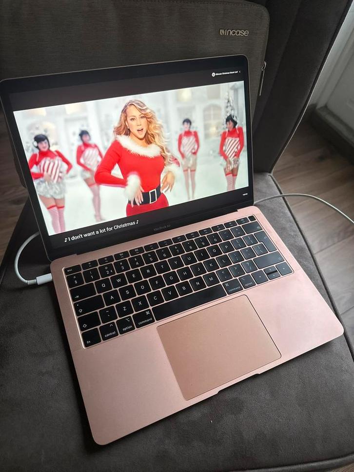 Een prachtige MacBook Air in de kleur rose goud. 2019, Computers en Software, Apple Macbooks, Zo goed als nieuw, MacBook Air, 13 inch