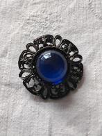 Mooie broche met blauwe steen, Sieraden, Tassen en Uiterlijk, Broches, Ophalen, Zo goed als nieuw, Blauw, Overige materialen