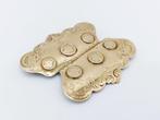 Gouden / zilveren broche met biedermeier versiering.