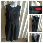 HUGO BOSS donkerblauwe damesjurk rits stretch 38, Kleding | Dames, Jurken, Blauw, Ophalen of Verzenden, Zo goed als nieuw, Boven de knie