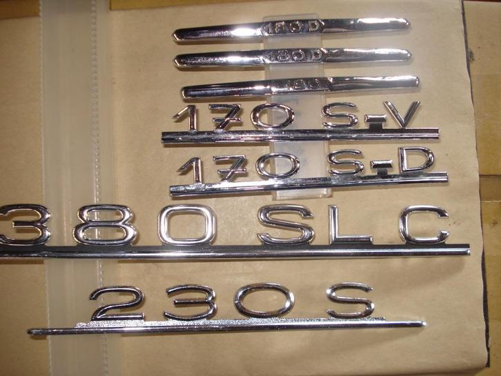 Nieuwe originele kofferemblemen MERCEDES oldtimers 170/180/2, Auto-onderdelen, Klein materiaal, Mercedes-Benz, Oldtimer onderdelen