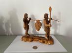 Kaleb en Jozua, olijfhout sculptuur uit Israel, Antiek en Kunst, Kunst | Beelden en Houtsnijwerken, Ophalen of Verzenden