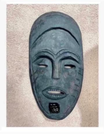 Mooi Houten masker, Afrika, 32 cm beschikbaar voor biedingen