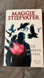 Boek de dromen dieven maggie stiefvater, Boeken, Fantasy, Ophalen of Verzenden, Zo goed als nieuw