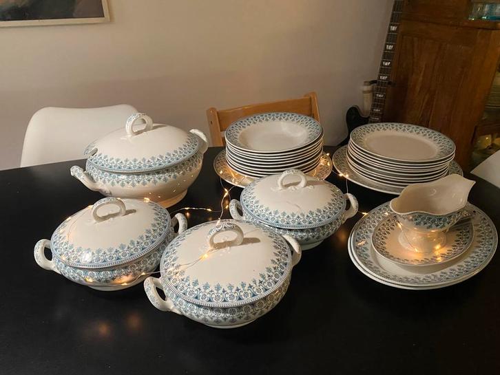 Paris eetservies societe ceramique, Antiek en Kunst, Antiek | Servies compleet, Ophalen of Verzenden