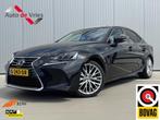 Lexus IS 300h Hybrid Luxury Line|NL-Auto|Schuifdak|LED, Achterwielaandrijving, Met garantie (alle), Zwart, Bedrijf
