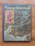 Boek sporen in het land de Nederlandse delta in de prehistor, Boeken, Ophalen of Verzenden, Zo goed als nieuw, 20e eeuw of later