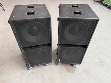2x Community 215S subwoofer beschikbaar voor biedingen