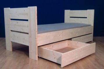 NIEUW Houten bed met lades, incl lattenbodem beschikbaar voor biedingen