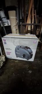 Nieuw in doos 3100 watt generator 4 takt aggregaat 2500 watt, Ophalen of Verzenden, Zo goed als nieuw