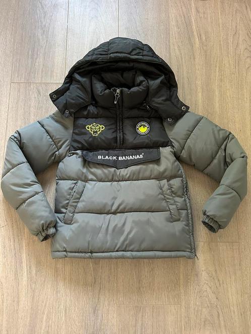 Black Bananas Winterjas 128 (8), Kinderen en Baby's, Kinderkleding | Maat 128, Zo goed als nieuw, Jongen, Jas, Ophalen of Verzenden