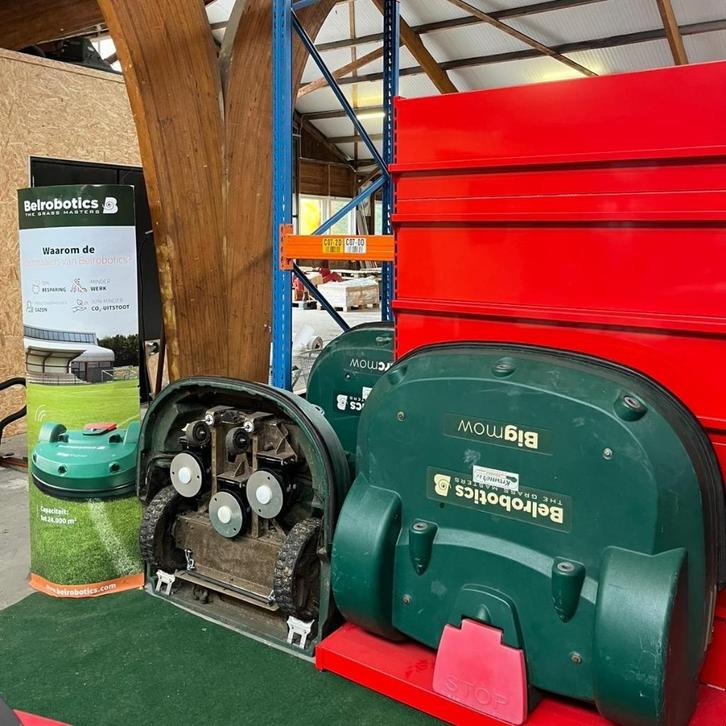 Gebruikte Belrobotics robotmaaiers, Tuin en Terras, Robotmaaiers, Zo goed als nieuw, Meer dan 25 cm, Ophalen