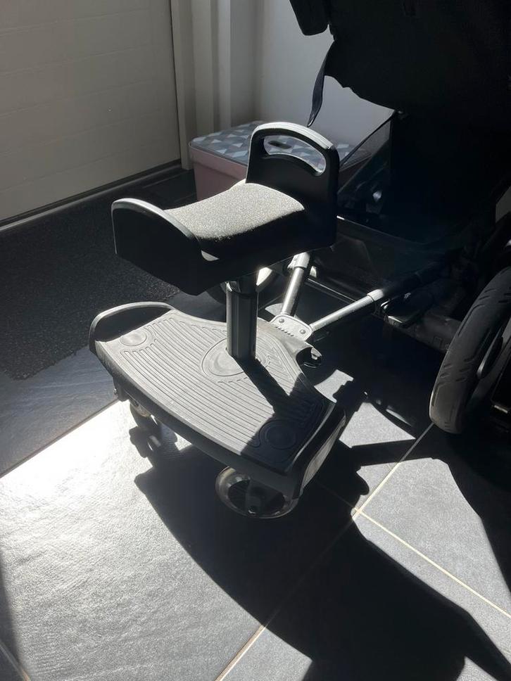 Loopplankje met stoeltje om achter kinderwagen te hangen, Kinderen en Baby's, Kinderwagens en Combinaties, Gebruikt, Kinderwagen