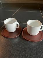 2x Nespresso Lungo Kopjes met schotels, Ophalen, Zo goed als nieuw, Kop en/of schotel