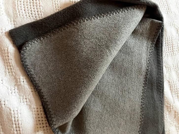 Grijs fluweelzacht katoenen babydekentje 100x70, Kinderen en Baby's, Dekens, Slaapzakjes en Inbakerproducten, Deken, 100 cm of meer